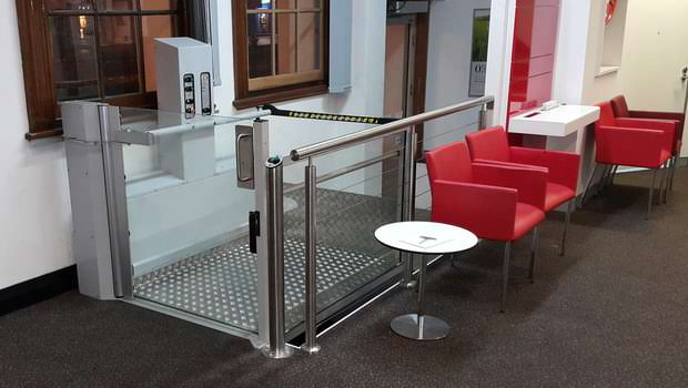 VESTNER ASCENSA 1 M PLATFORM LIFT